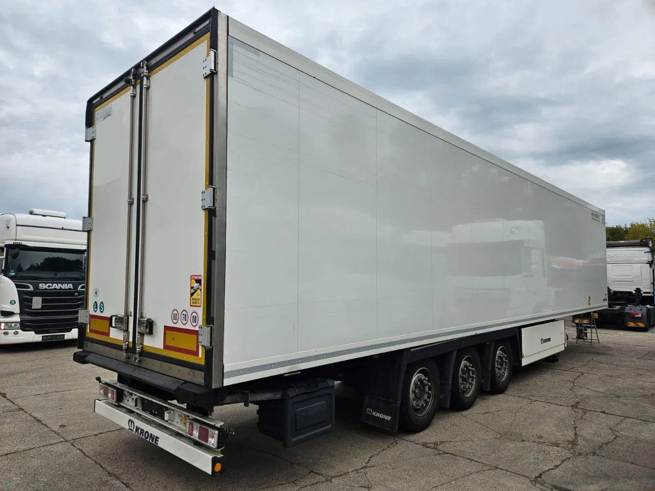 Krone SD Thermo King SLX300i - Lifting axle A - Pallet - Semirremolque frigorífico: foto 4 Krone SD Thermo King SLX300i - Lifting axle A - Pallet - Semirremolque frigorífico: foto 4