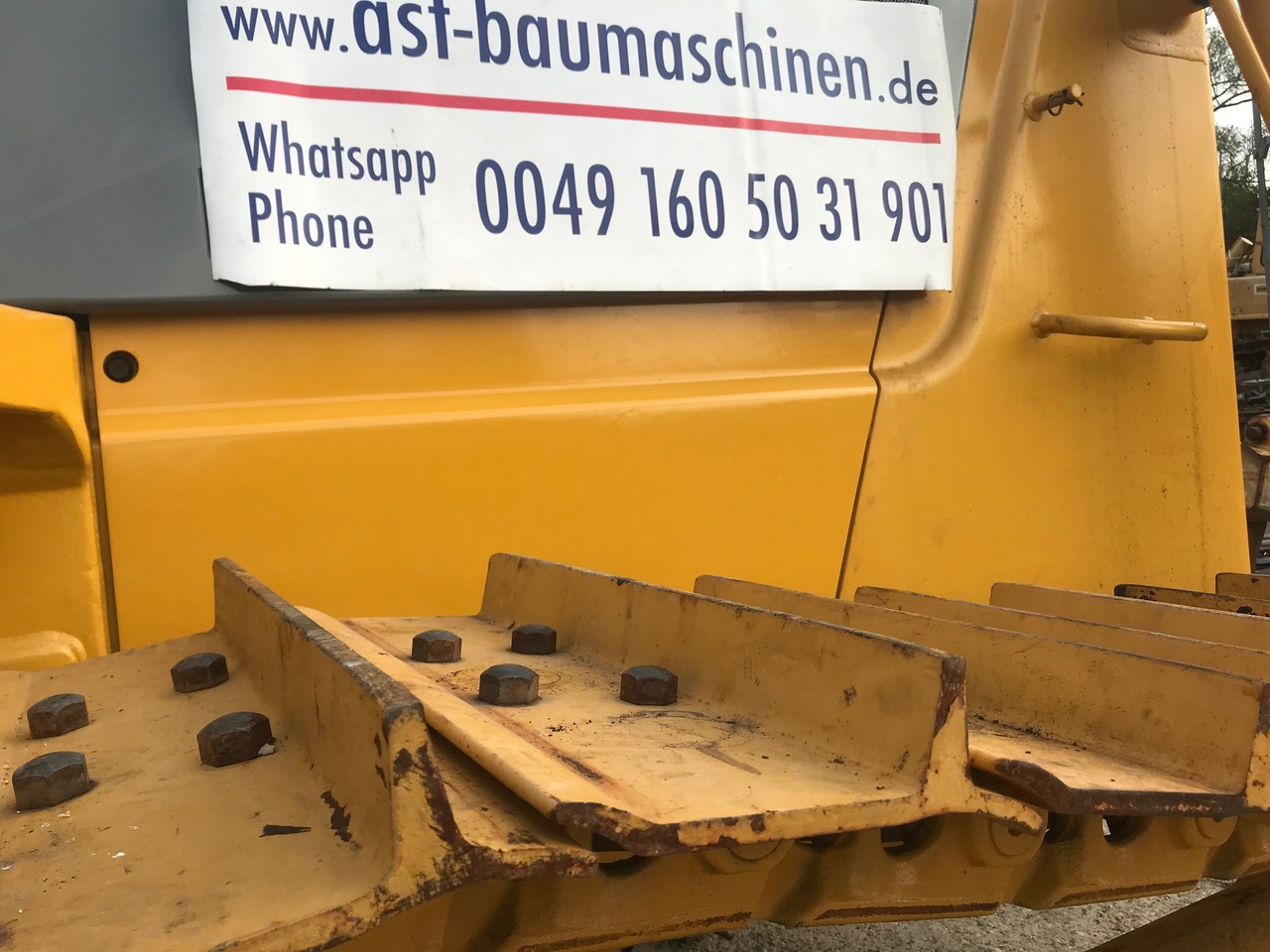 KOMATSU D65EX-12 mit Ripperventil - Bulldozer: foto 2 KOMATSU D65EX-12 mit Ripperventil - Bulldozer: foto 2