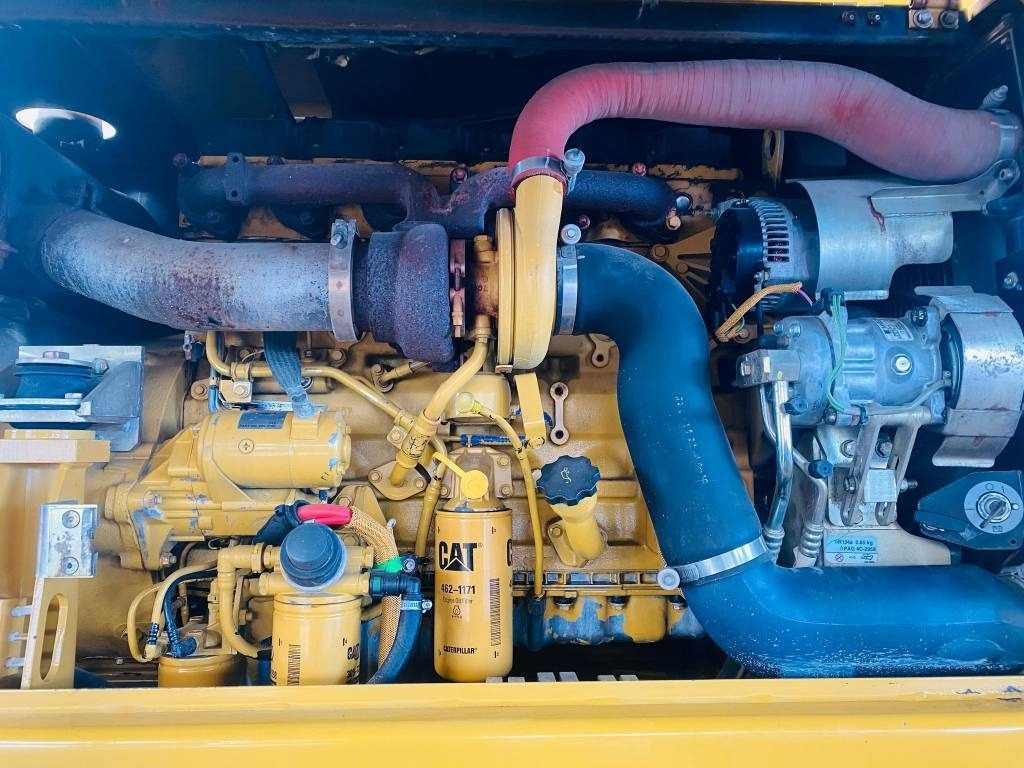 Excavadora de ruedas CAT M 318 D: foto 9