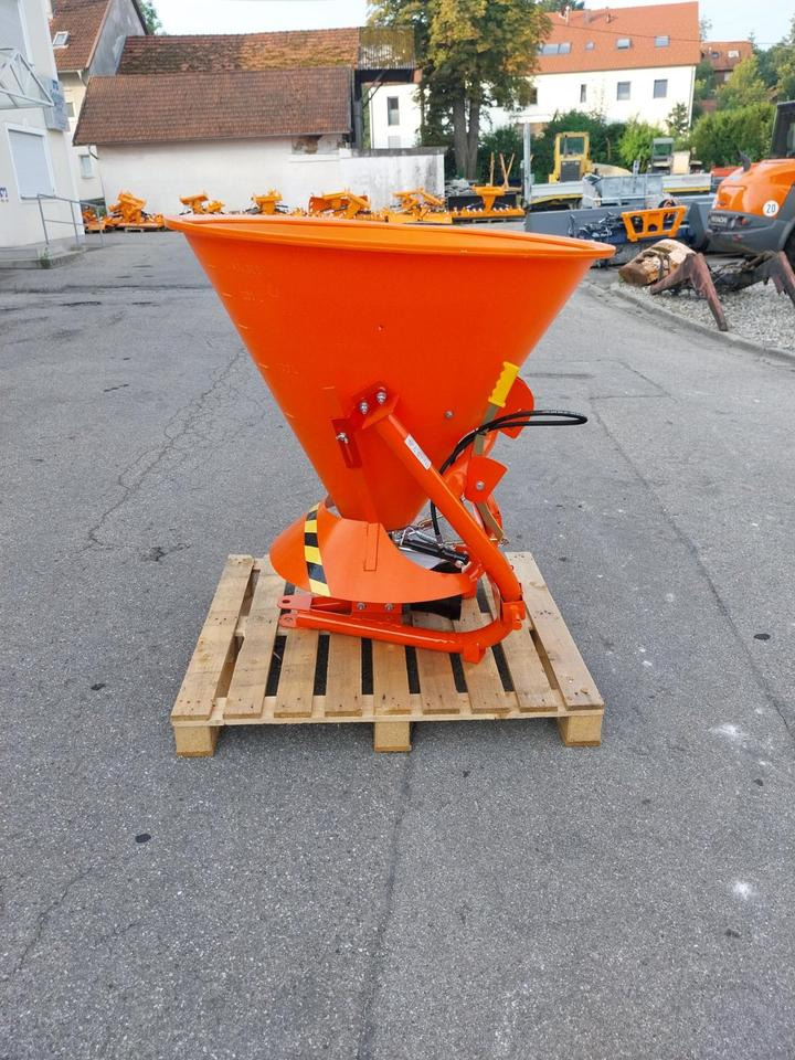Salzstreuer 200l-500l Sand Splitt Schlepper Traktor Winterdienst - Esparcidor de sal: foto 1 Salzstreuer 200l-500l Sand Splitt Schlepper Traktor Winterdienst - Esparcidor de sal: foto 1