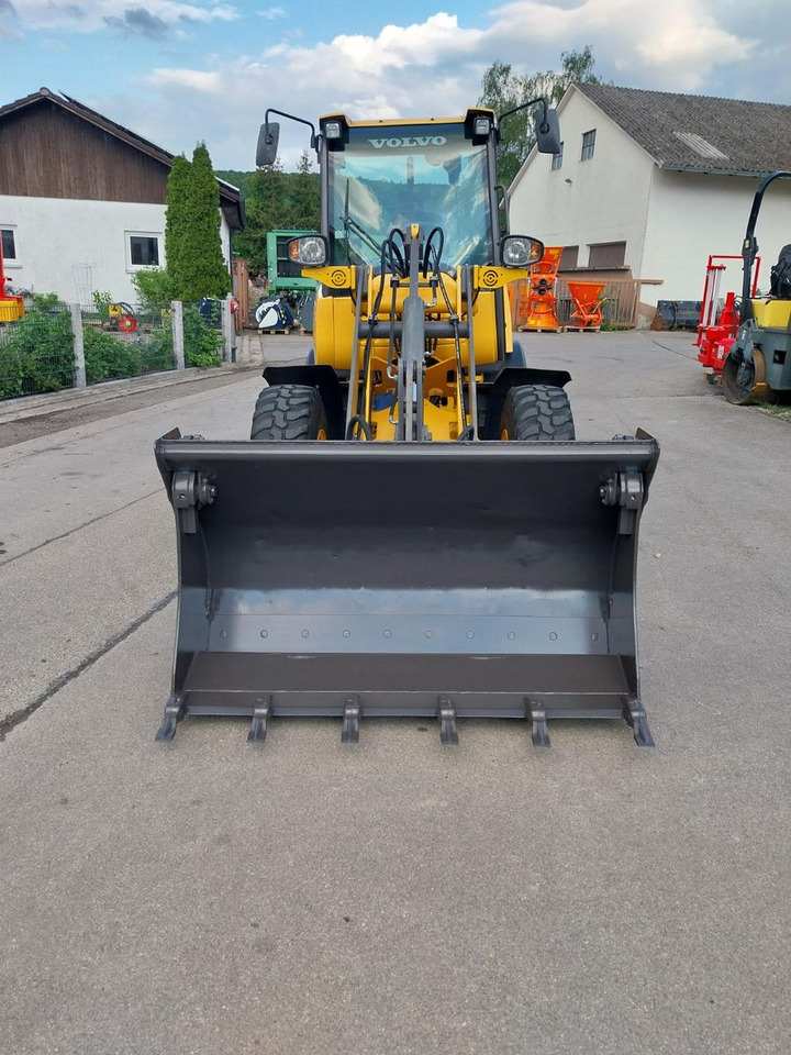 Volvo L 20 L 25 L 30 - Cargadora de ruedas: foto 2 Volvo L 20 L 25 L 30 - Cargadora de ruedas: foto 2