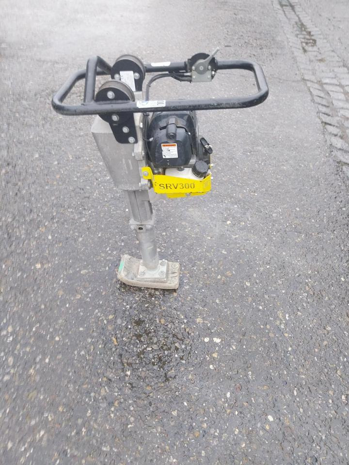 Weber SRV 300 II Stampfer Frosch Verdichter Rüttelplatte - Vibroapisonador: foto 1 Weber SRV 300 II Stampfer Frosch Verdichter Rüttelplatte - Vibroapisonador: foto 1