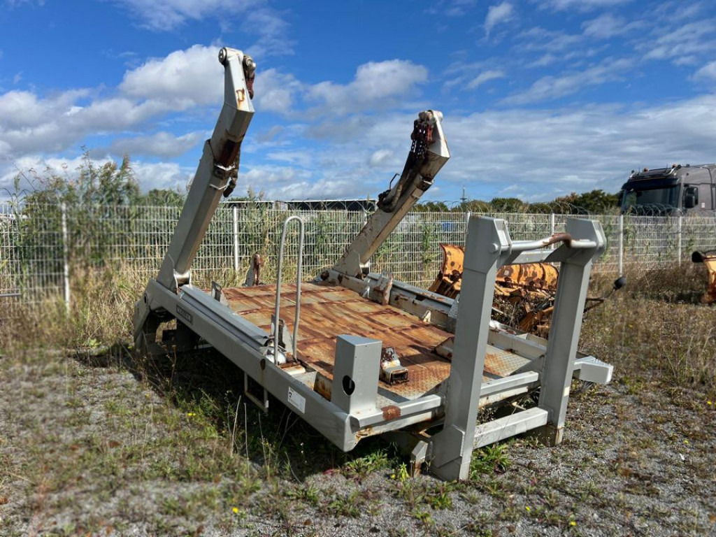 Abrollcontainer Abrollcont. als Meiller Absetzkipper - Camión multibasculante: foto 3 Abrollcontainer Abrollcont. als Meiller Absetzkipper - Camión multibasculante: foto 3