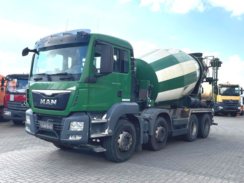 MAN TG-S 32.360 8x4 Betonmischer Stetter 9 m³ - Camión: foto 1 MAN TG-S 32.360 8x4 Betonmischer Stetter 9 m³ - Camión: foto 1