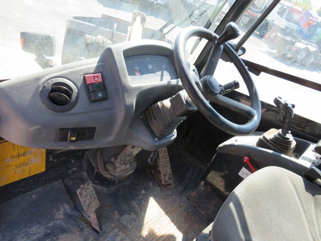 Komatsu Radlader WA 80 - 6 Radlader - Cargadora de ruedas: foto 5 Komatsu Radlader WA 80 - 6 Radlader - Cargadora de ruedas: foto 5