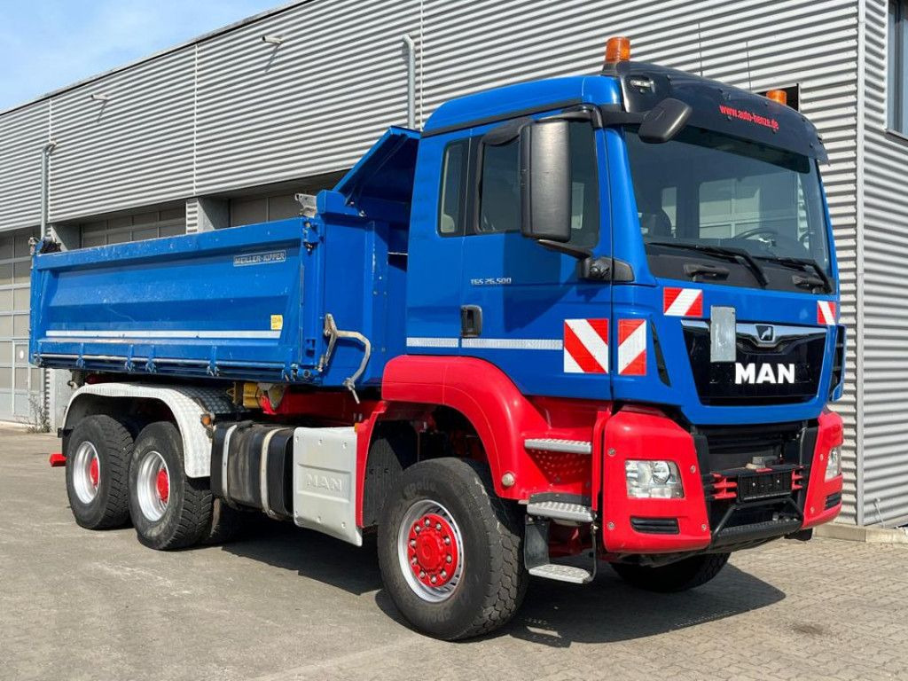 MAN TG-S 26.500 6x6 BB 3-Achs Allradkipper Bordmatik - Camión volquete: foto 2 MAN TG-S 26.500 6x6 BB 3-Achs Allradkipper Bordmatik - Camión volquete: foto 2