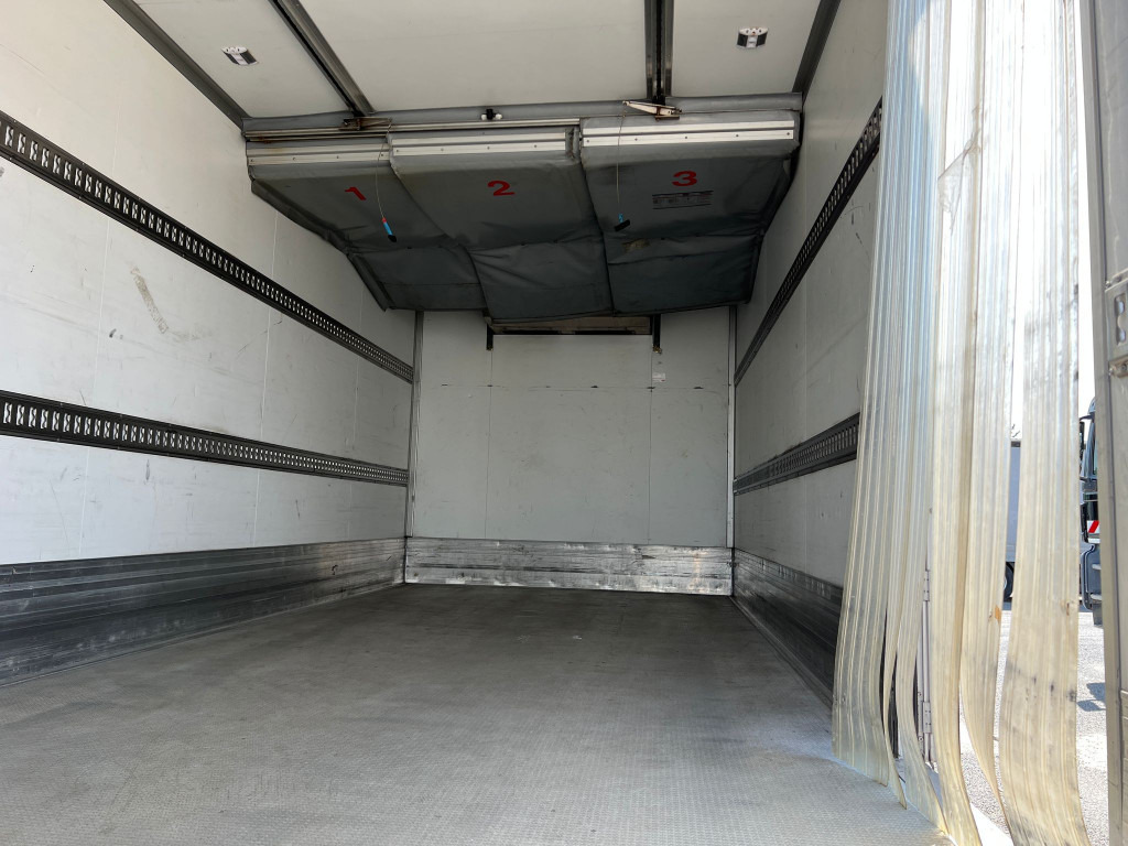 MERCEDES-BENZ Atego 1224 L  Kühlkoffer LBW Tiefkühler 6,2m LBW - Camión frigorífico: foto 4 MERCEDES-BENZ Atego 1224 L  Kühlkoffer LBW Tiefkühler 6,2m LBW - Camión frigorífico: foto 4