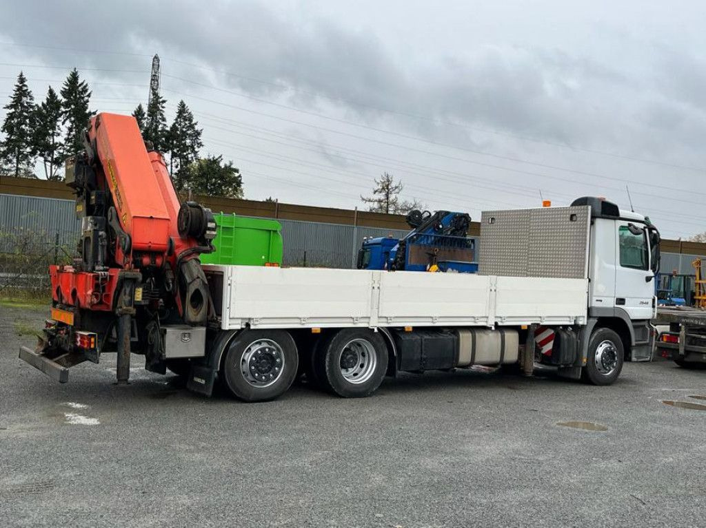 Mercedes-Benz Actros 2546 L 6x2 Pritsche Heckkran Palfinger P - Camión caja abierta, Camión grúa: foto 5 Mercedes-Benz Actros 2546 L 6x2 Pritsche Heckkran Palfinger P - Camión caja abierta, Camión grúa: foto 5