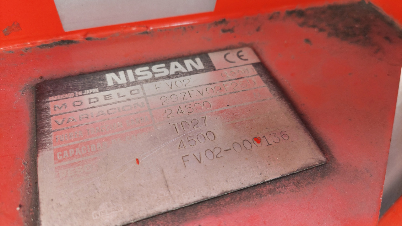 FV-02 Tractor Nissan - Tractor de equipaje: foto 2 FV-02 Tractor Nissan - Tractor de equipaje: foto 2