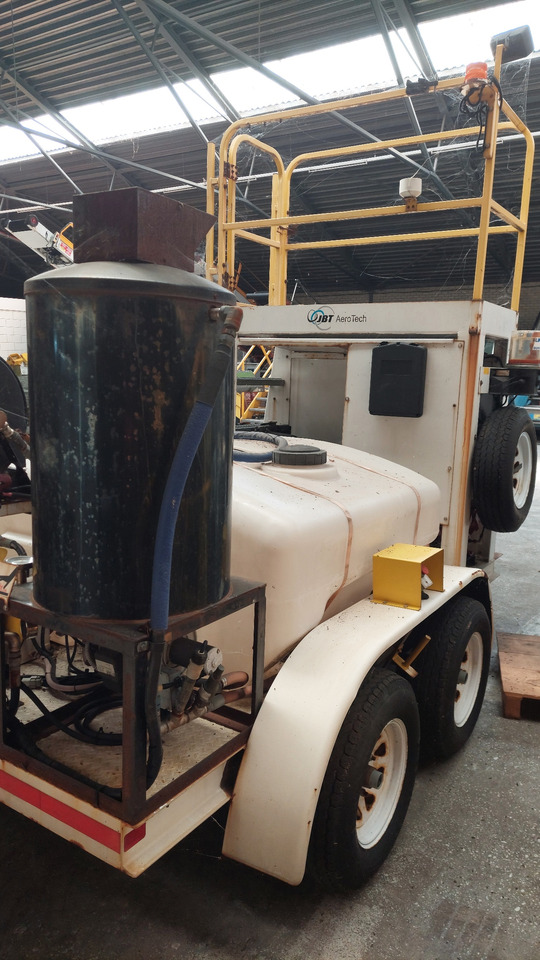 JBT GS320 Towable De-icer - Vehículo de deshielo: foto 5 JBT GS320 Towable De-icer - Vehículo de deshielo: foto 5