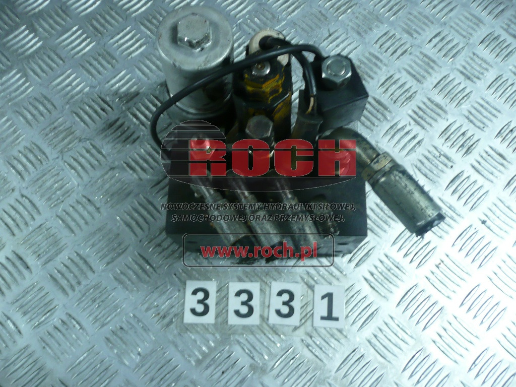 HYUNDAI+ UCHIDA REXROTH 31E0-0042 - 2 SEKCYJNY + 4WE6C-60M0/AG24NPS + 24VDC + 31E9-20051 L0J26011 + 24 VDC 21W + FILTR - Válvula hidráulica: foto 1 HYUNDAI+ UCHIDA REXROTH 31E0-0042 - 2 SEKCYJNY + 4WE6C-60M0/AG24NPS + 24VDC + 31E9-20051 L0J26011 + 24 VDC 21W + FILTR - Válvula hidráulica: foto 1