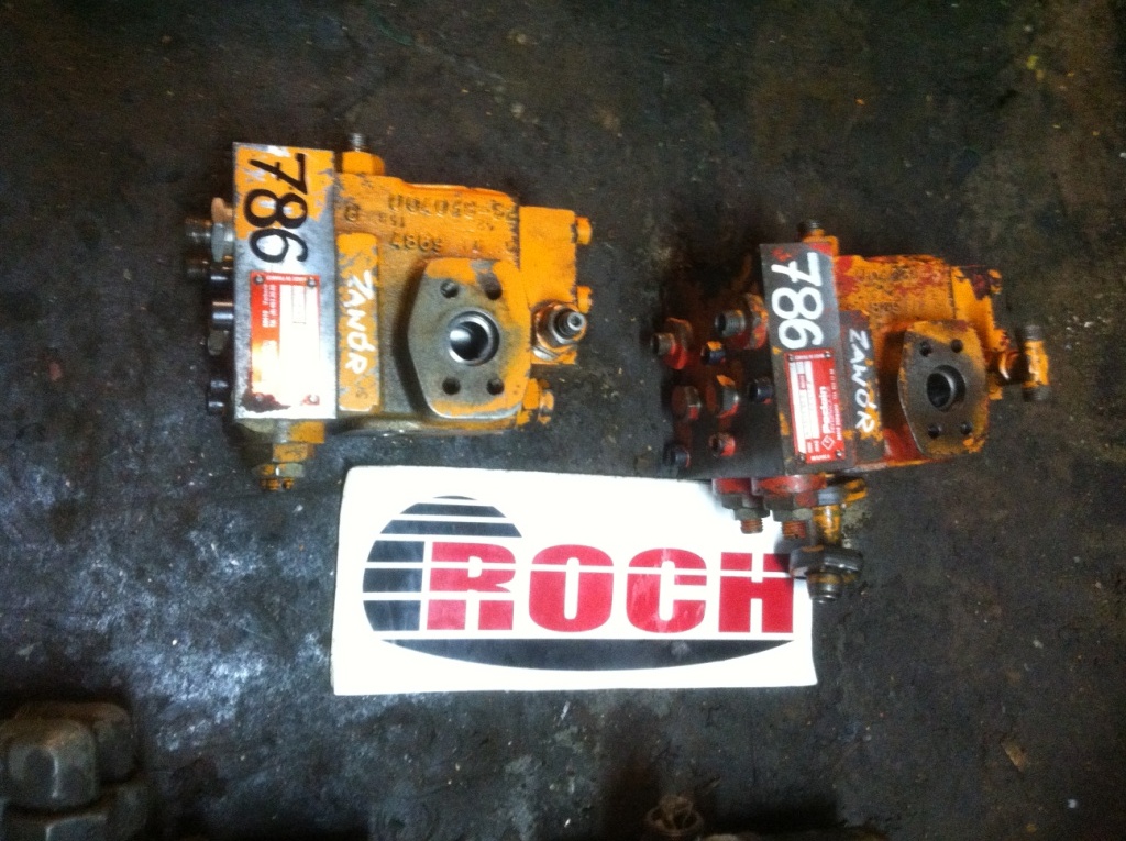 POCLAIN HYDRAULICS V13433.57B V04038-52 4869 - Válvula hidráulica para Maquinaria de construcción: foto 1 POCLAIN HYDRAULICS V13433.57B V04038-52 4869 - Válvula hidráulica para Maquinaria de construcción: foto 1