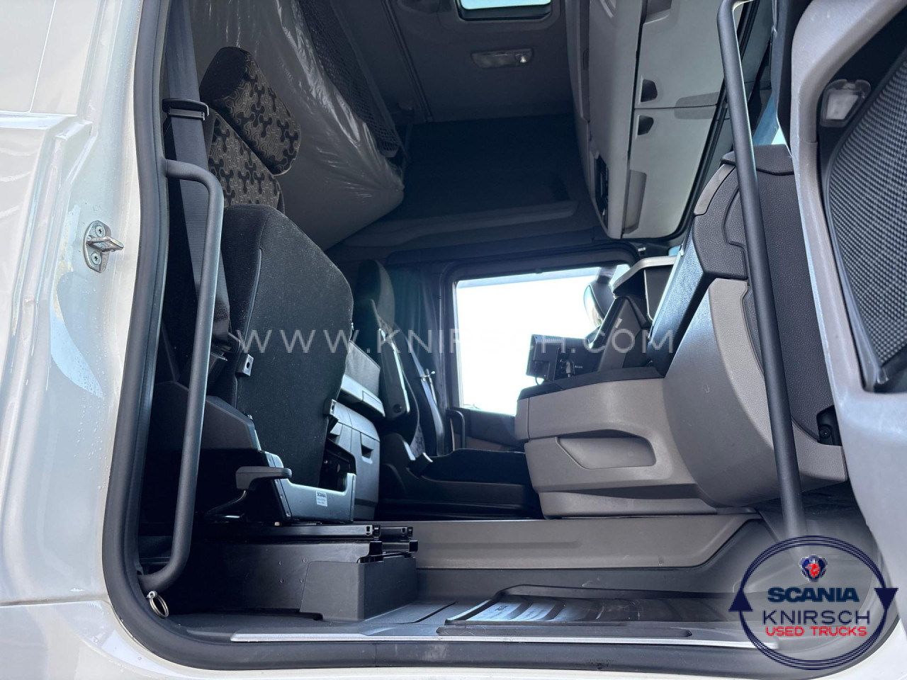 SCANIA R450A4x2NA / LED / Standklima / Opticruise - Cabeza tractora: foto 4 SCANIA R450A4x2NA / LED / Standklima / Opticruise - Cabeza tractora: foto 4