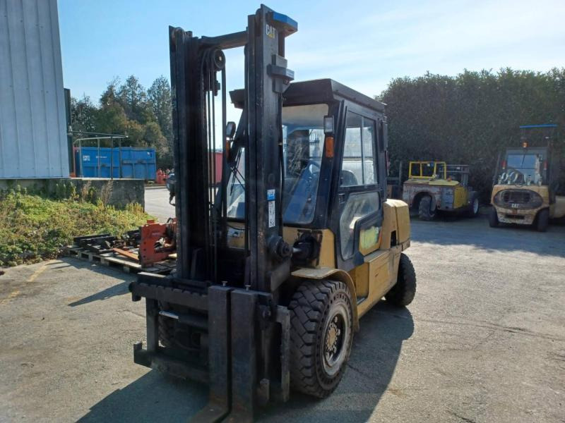 Caterpillar DP50K2 - Carretilla elevadora diésel: foto 2 Caterpillar DP50K2 - Carretilla elevadora diésel: foto 2