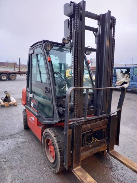 Nissan FGDO2A30Q - Carretilla elevadora diésel: foto 4 Nissan FGDO2A30Q - Carretilla elevadora diésel: foto 4