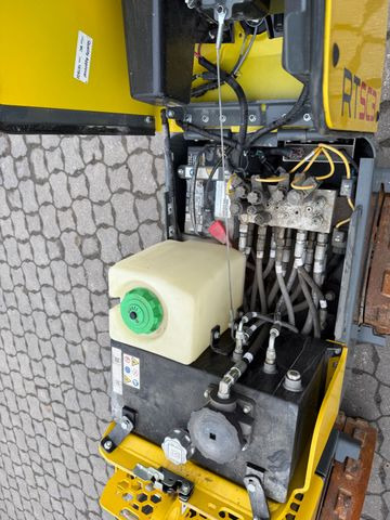 Wacker RT SC3, Grabenwalze, Bj 10/22, 50 BH, Fernbedien - Mini compactadora: foto 5 Wacker RT SC3, Grabenwalze, Bj 10/22, 50 BH, Fernbedien - Mini compactadora: foto 5