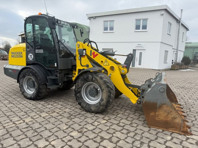 Wacker WL 70, Bj 21, 1625 BH, 122 PS, Schaufel Gabel Wacker WL 70, Bj 21, 1625 BH, 122 PS, Schaufel Gabel - Cargadora de ruedas: foto 4 Wacker WL 70, Bj 21, 1625 BH, 122 PS, Schaufel Gabel Wacker WL 70, Bj 21, 1625 BH, 122 PS, Schaufel Gabel - Cargadora de ruedas: foto 4