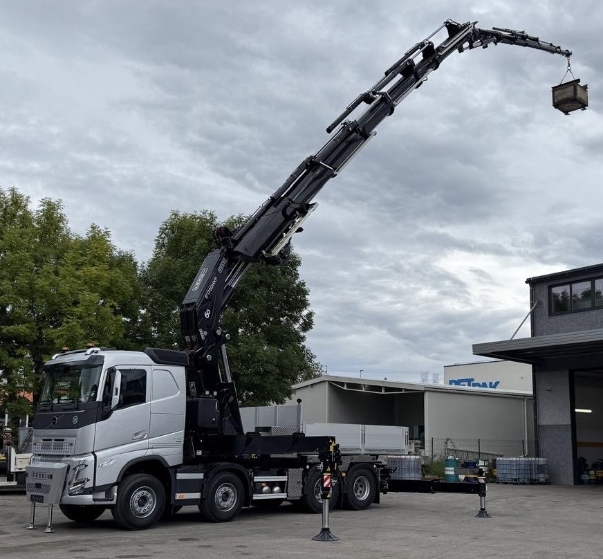 VOLVO Fassi F1750-8 JIB-6 Hiab Palfinger - Camión grúa: foto 3 VOLVO Fassi F1750-8 JIB-6 Hiab Palfinger - Camión grúa: foto 3