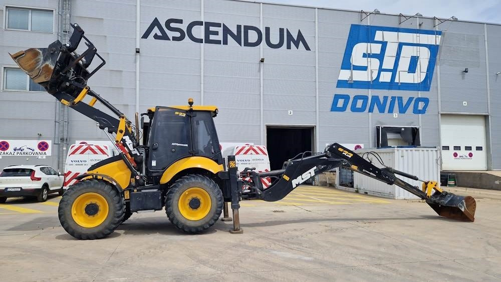 MST M644 PLUS - Retroexcavadora: foto 5 MST M644 PLUS - Retroexcavadora: foto 5