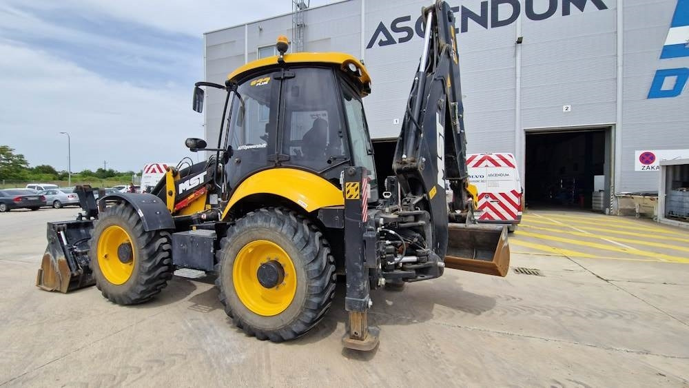 MST M644 PLUS - Retroexcavadora: foto 2 MST M644 PLUS - Retroexcavadora: foto 2