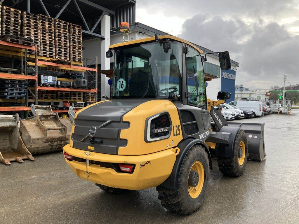 Volvo JL25H Electric - Minicargadora: foto 2 Volvo JL25H Electric - Minicargadora: foto 2