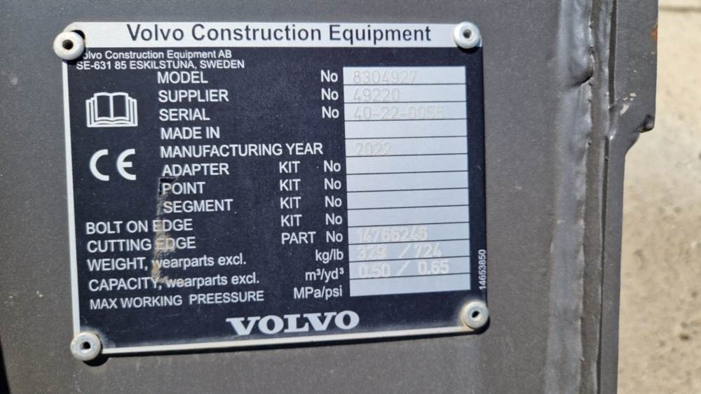 Volvo Tieflöffel mit Messer - Retroexcavadora: foto 5 Volvo Tieflöffel mit Messer - Retroexcavadora: foto 5