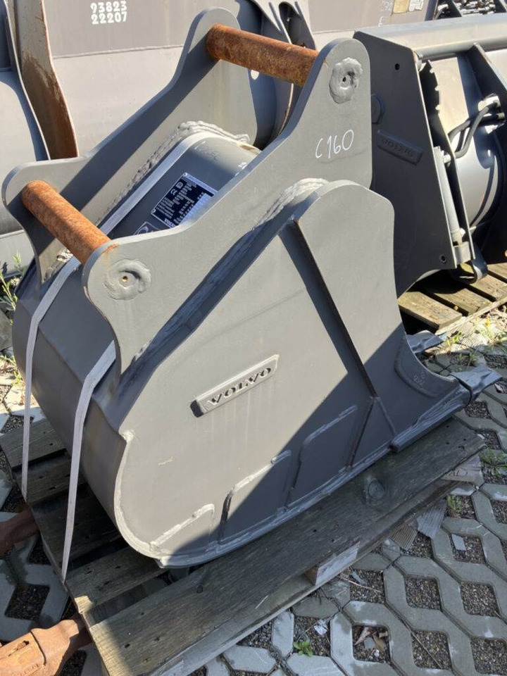 Volvo Tieflöffel mit Zähne S6 - Retroexcavadora: foto 2 Volvo Tieflöffel mit Zähne S6 - Retroexcavadora: foto 2