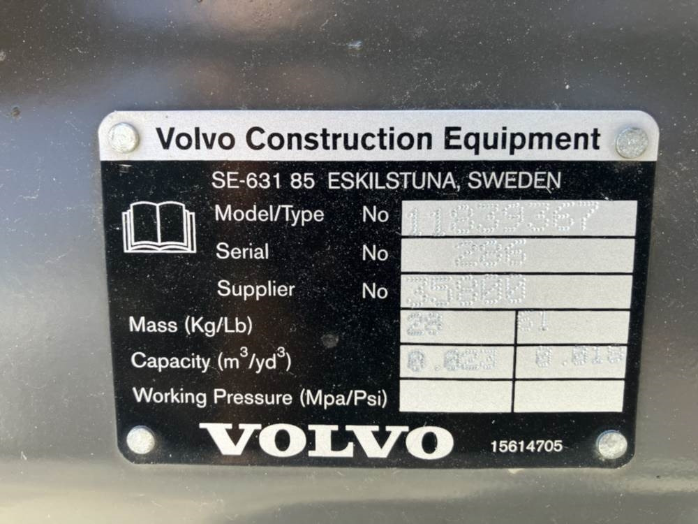 Volvo Tieflöffel mit Zähnen - Retroexcavadora: foto 4 Volvo Tieflöffel mit Zähnen - Retroexcavadora: foto 4