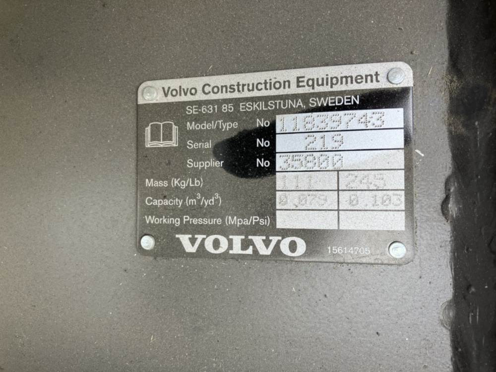 Volvo Tieflöffel mit Zähnen - Retroexcavadora: foto 4 Volvo Tieflöffel mit Zähnen - Retroexcavadora: foto 4