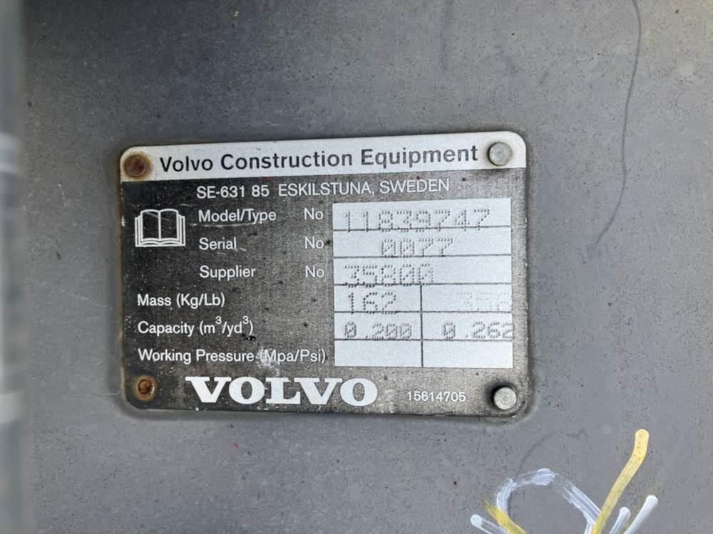 Volvo Tieflöffel mit Zähnen - Retroexcavadora: foto 4 Volvo Tieflöffel mit Zähnen - Retroexcavadora: foto 4