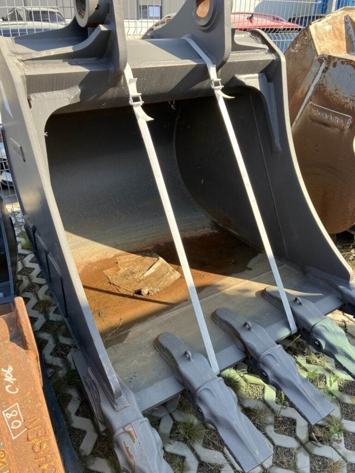 Volvo Tieflöffel mit Zähnen - Festanbau - Retroexcavadora: foto 4 Volvo Tieflöffel mit Zähnen - Festanbau - Retroexcavadora: foto 4