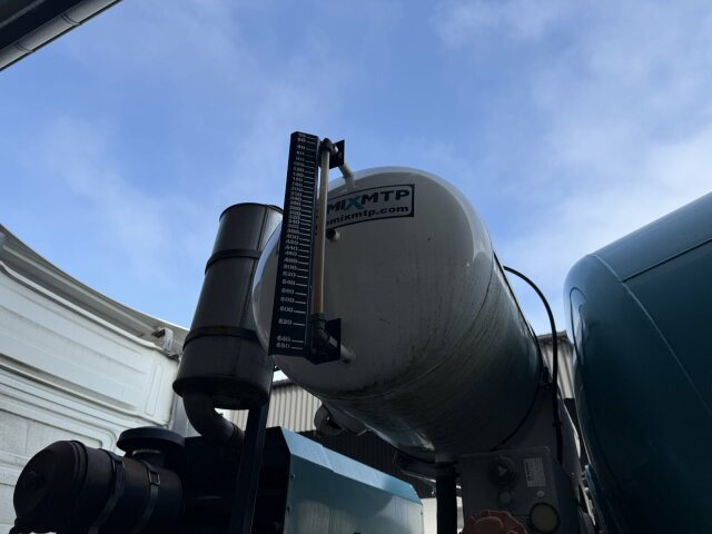 Betonmischer-Auflieger Euromix 12 m³ mit Motor - Semirremolque hormigonera: foto 5 Betonmischer-Auflieger Euromix 12 m³ mit Motor - Semirremolque hormigonera: foto 5