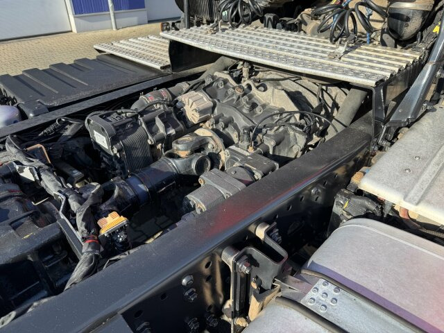 MAN TGS 18.510 4x4 SZM - Kipphyd. Blatt Luft Pritard - Cabeza tractora: foto 2 MAN TGS 18.510 4x4 SZM - Kipphyd. Blatt Luft Pritard - Cabeza tractora: foto 2