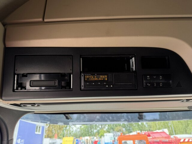 Mercedes-Benz Actros 1846 Euro 6 SZM Retarder - Cabeza tractora: foto 4 Mercedes-Benz Actros 1846 Euro 6 SZM Retarder - Cabeza tractora: foto 4