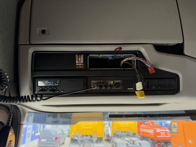 Scania G450 XT 4x4 Euro 6 SZM Kipphydraulik Blatt/ Luft - Cabeza tractora: foto 4 Scania G450 XT 4x4 Euro 6 SZM Kipphydraulik Blatt/ Luft - Cabeza tractora: foto 4