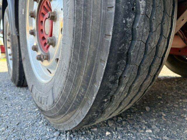 Semirremolque silo Feldbinder KIP 60.3 Silo 60.000 L 3 Achse ADR: foto 7 Semirremolque silo Feldbinder KIP 60.3 Silo 60.000 L 3 Achse ADR: foto 7