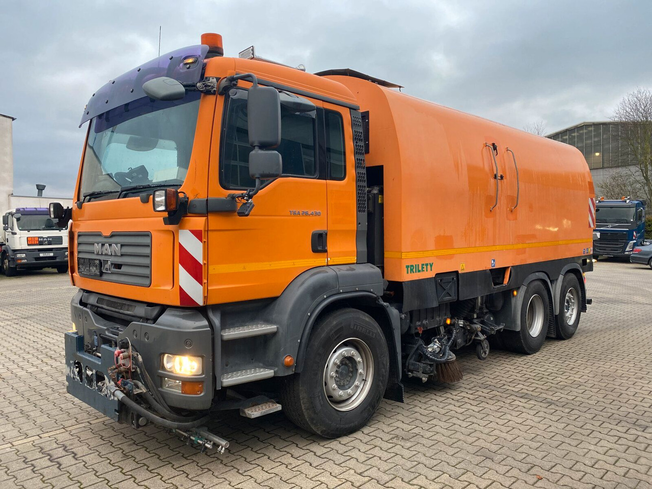 Leasing de  MAN TGA 26.430 6x2-2 LL MAN TGA 26.430 6x2-2 LL: foto 6