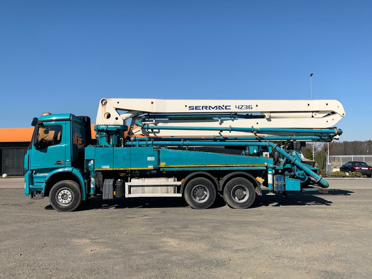 Mercedes-Benz AROCS 2636 6x4 Euro 6 Betonpumpe SERMAC 4Z36 - Bomba de hormigón: foto 4 Mercedes-Benz AROCS 2636 6x4 Euro 6 Betonpumpe SERMAC 4Z36 - Bomba de hormigón: foto 4