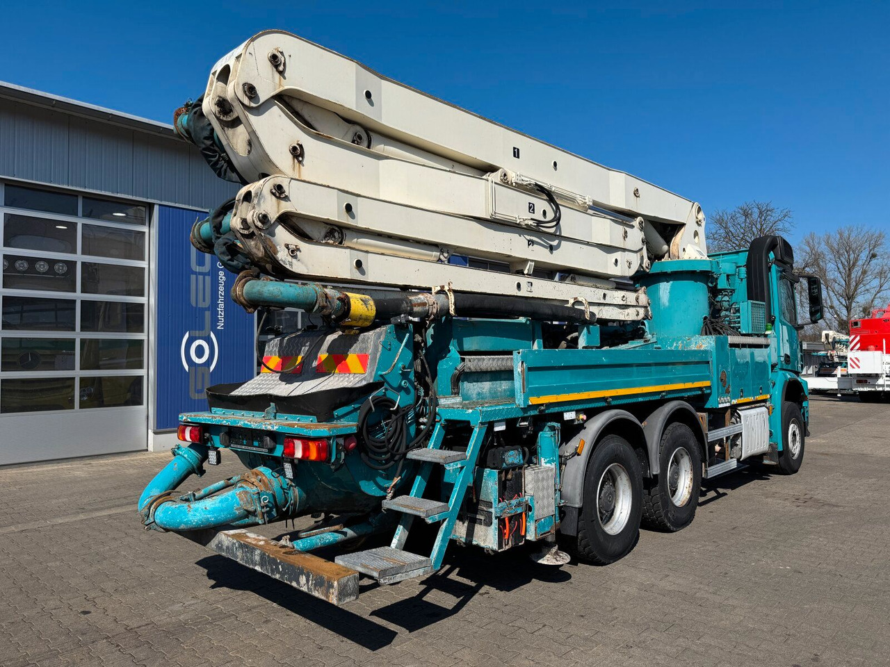 Mercedes-Benz AROCS 2844 6x4 Euro 6 Betonpumpe SERMAC 5Z33 - Bomba de hormigón: foto 4 Mercedes-Benz AROCS 2844 6x4 Euro 6 Betonpumpe SERMAC 5Z33 - Bomba de hormigón: foto 4