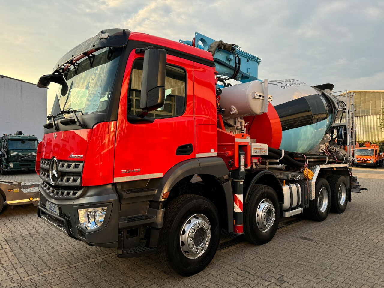 Mercedes-Benz AROCS 3243 8x4 Euro 6 Pumi Putzmeister TMM 24-3 - Bomba de hormigón: foto 3 Mercedes-Benz AROCS 3243 8x4 Euro 6 Pumi Putzmeister TMM 24-3 - Bomba de hormigón: foto 3