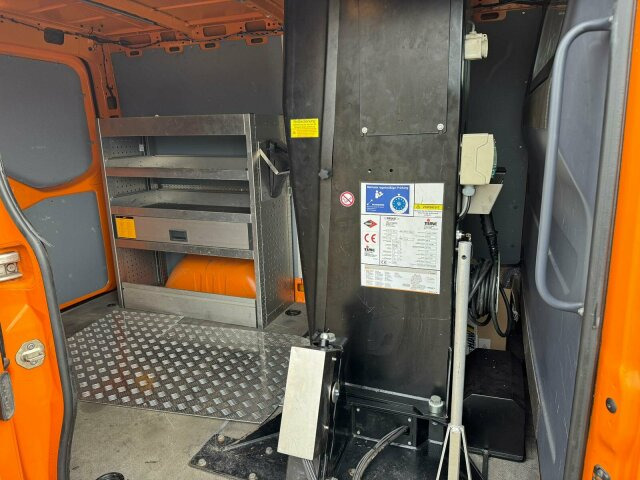 Camión con plataforma elevadora Mercedes-Benz Sprinter 316 CDI mit Versalift VTL-39-135: foto 7 Camión con plataforma elevadora Mercedes-Benz Sprinter 316 CDI mit Versalift VTL-39-135: foto 7