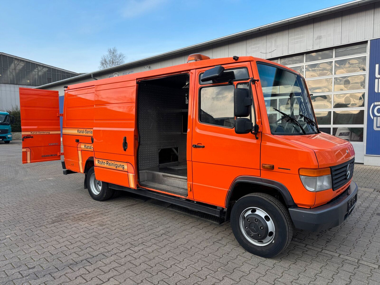 Mercedes-Benz Vario 818D Kanalreiniger Rockstroh Drain Jet 100 - Limpieza de alcantarillado: foto 2 Mercedes-Benz Vario 818D Kanalreiniger Rockstroh Drain Jet 100 - Limpieza de alcantarillado: foto 2
