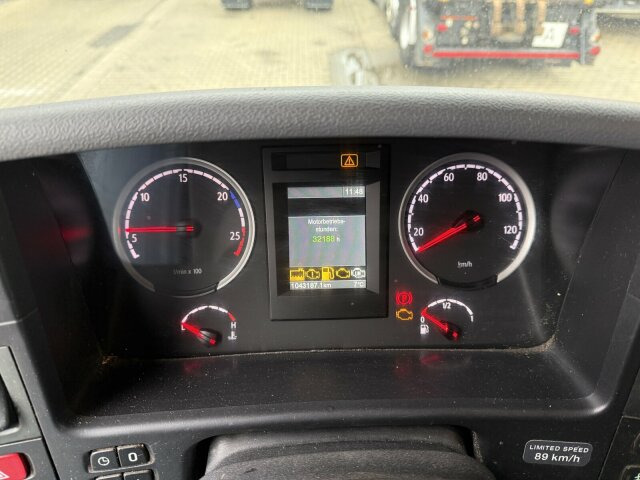 Scania R560 6x4 Holztransport Kran LOGLIFT HIAB 140S79R - Camión forestal, Camión grúa: foto 2 Scania R560 6x4 Holztransport Kran LOGLIFT HIAB 140S79R - Camión forestal, Camión grúa: foto 2