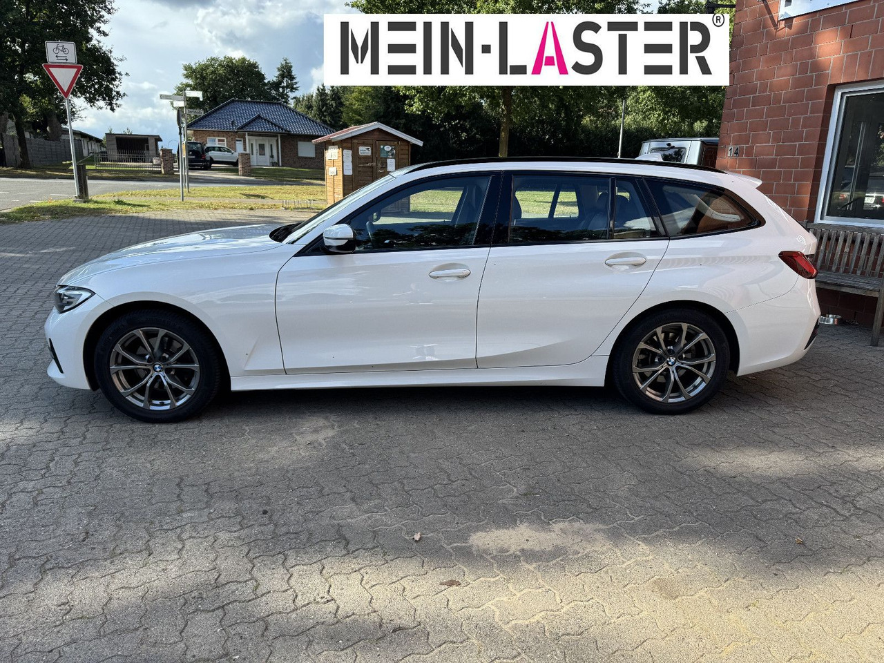 BMW 320 d xDrive touring Sport Line shadow AHK - Coche familiar: foto 4 BMW 320 d xDrive touring Sport Line shadow AHK - Coche familiar: foto 4