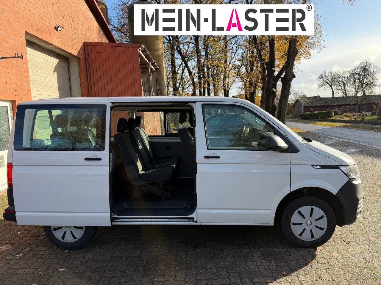 Volkswagen T6 2.0 tdi Standheizung Navigation AHK TÜV 5-27 - Furgoneta de pasajeros: foto 5 Volkswagen T6 2.0 tdi Standheizung Navigation AHK TÜV 5-27 - Furgoneta de pasajeros: foto 5
