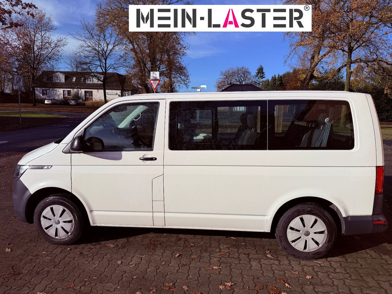 Volkswagen T6 2.0 tdi Standheizung Navigation AHK TÜV 5-27 - Furgoneta de pasajeros: foto 3 Volkswagen T6 2.0 tdi Standheizung Navigation AHK TÜV 5-27 - Furgoneta de pasajeros: foto 3
