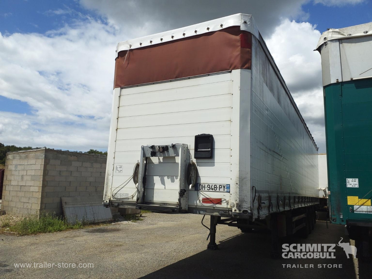 SCHMITZ Curtainsider Standard Taillift - Semirremolque lona: foto 3 SCHMITZ Curtainsider Standard Taillift - Semirremolque lona: foto 3