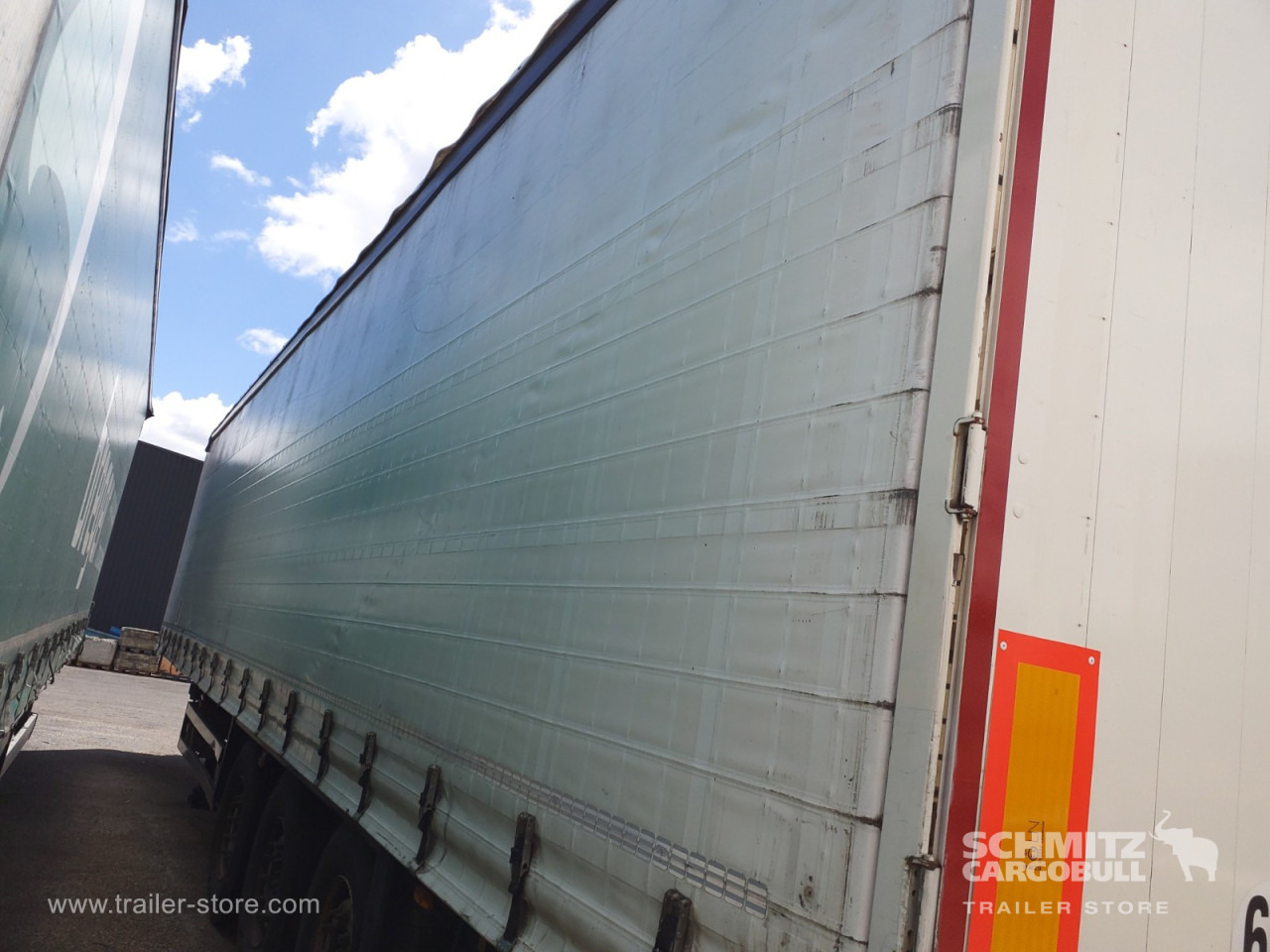 SCHMITZ Curtainsider Standard Taillift - Semirremolque lona: foto 2 SCHMITZ Curtainsider Standard Taillift - Semirremolque lona: foto 2