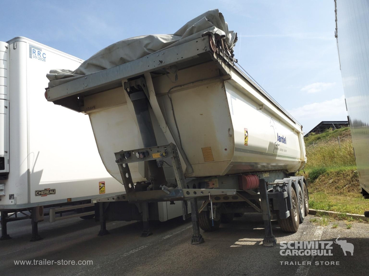 SCHMITZ Tipper Steel half pipe body 26m³ - Semirremolque volquete: foto 3 SCHMITZ Tipper Steel half pipe body 26m³ - Semirremolque volquete: foto 3