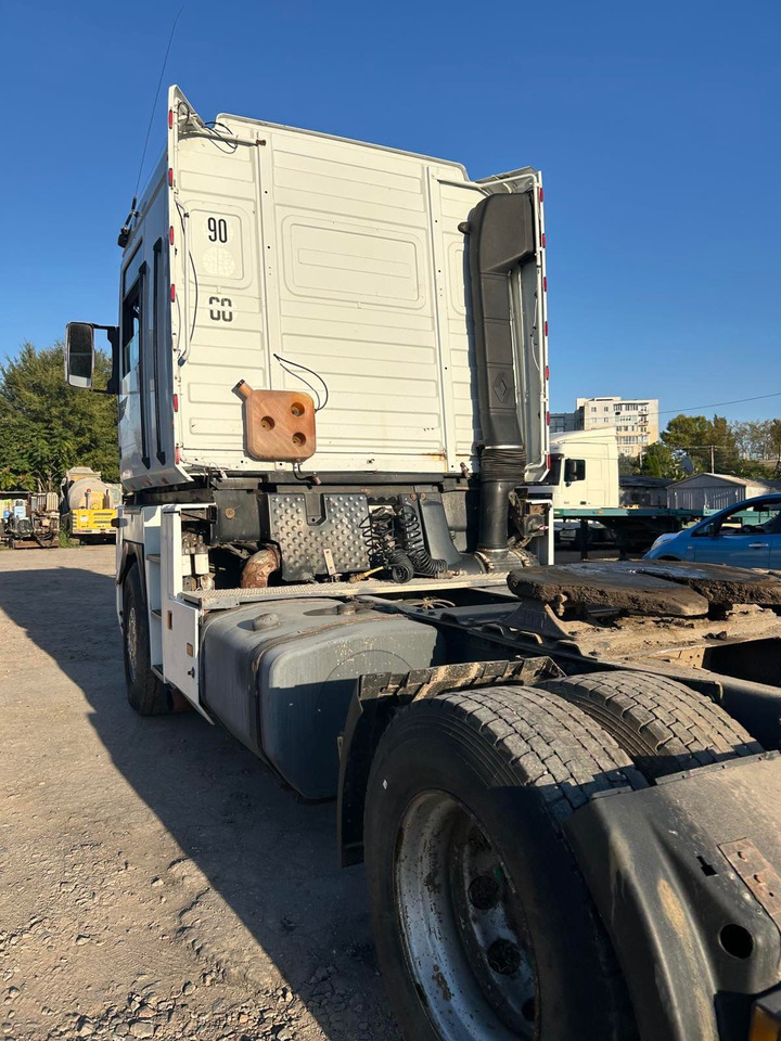 RENAULT Magnum 390 - Cabeza tractora: foto 5 RENAULT Magnum 390 - Cabeza tractora: foto 5